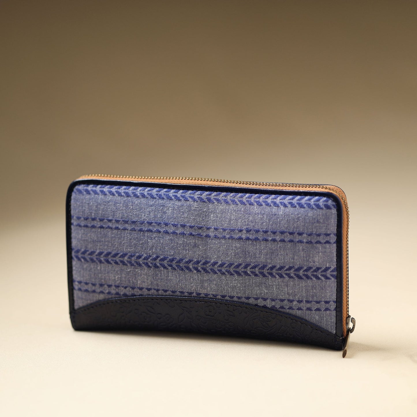 Handcrafted Jacquard Weave Leather Wallet