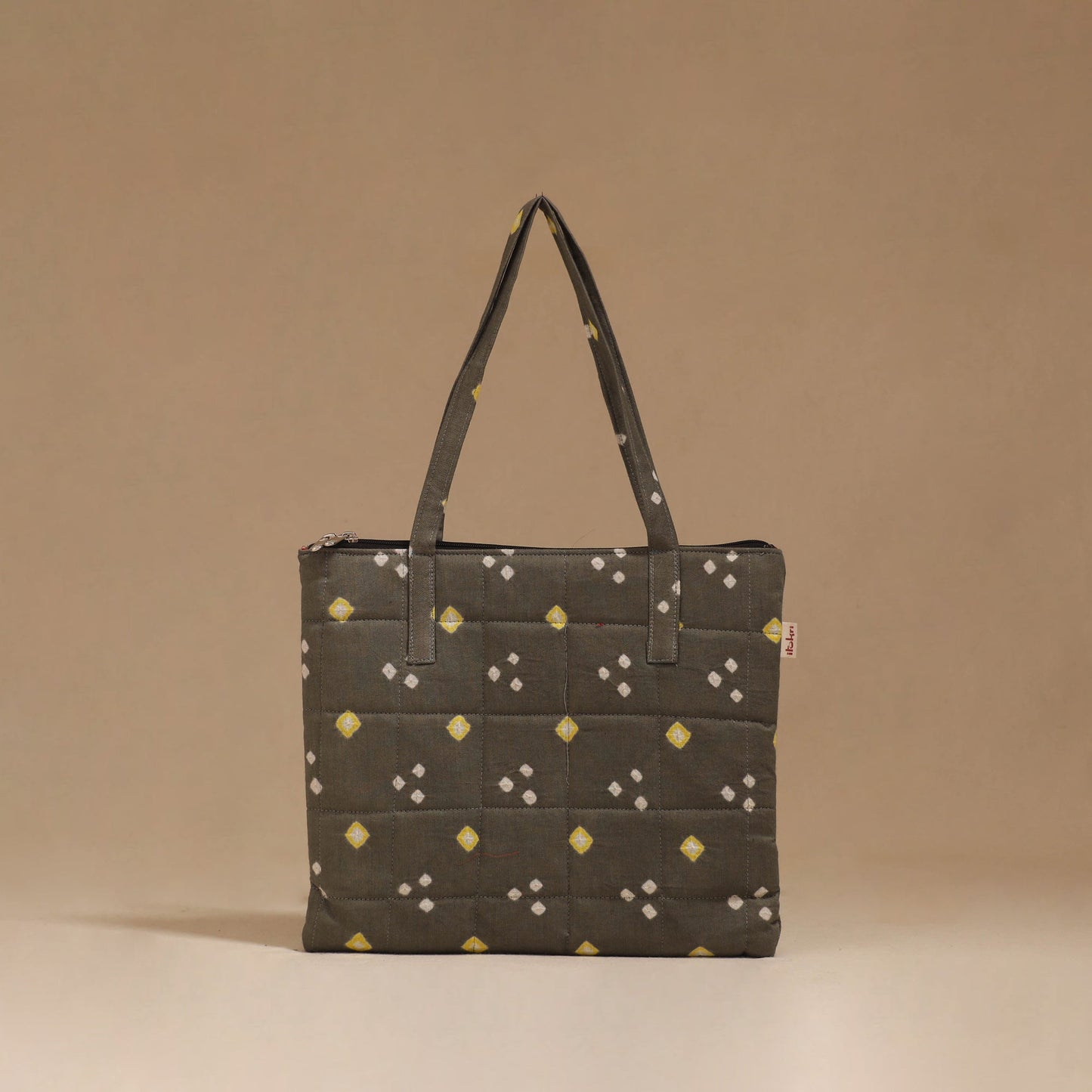 Handcrafted quilted handbag 86