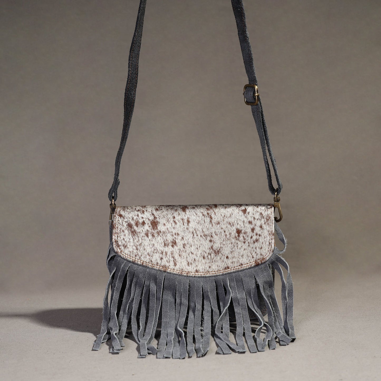 Handcrafted Suede Leather Fringe Sling Bag Online l iTokri.com
