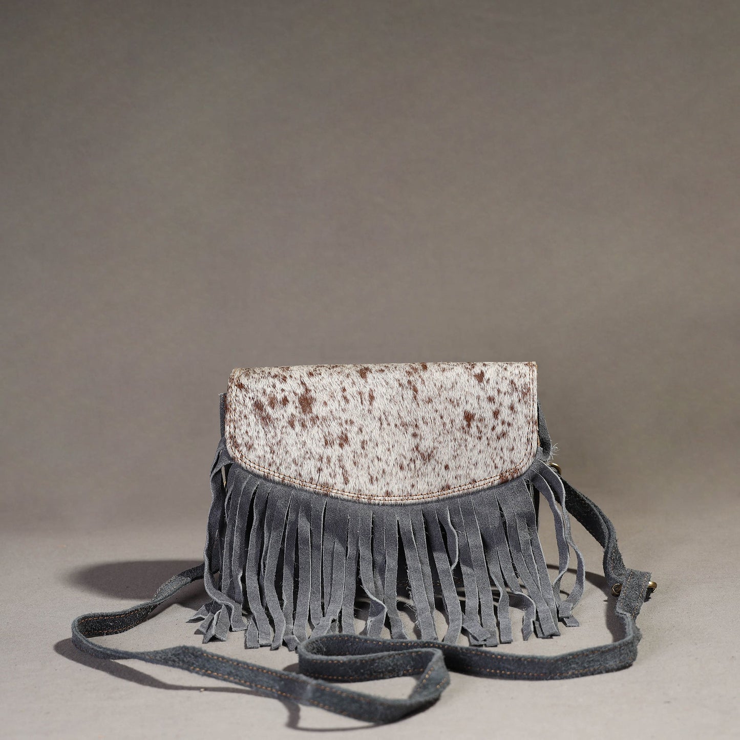 Handcrafted Suede Leather Fringe Sling Bag Online l iTokri.com