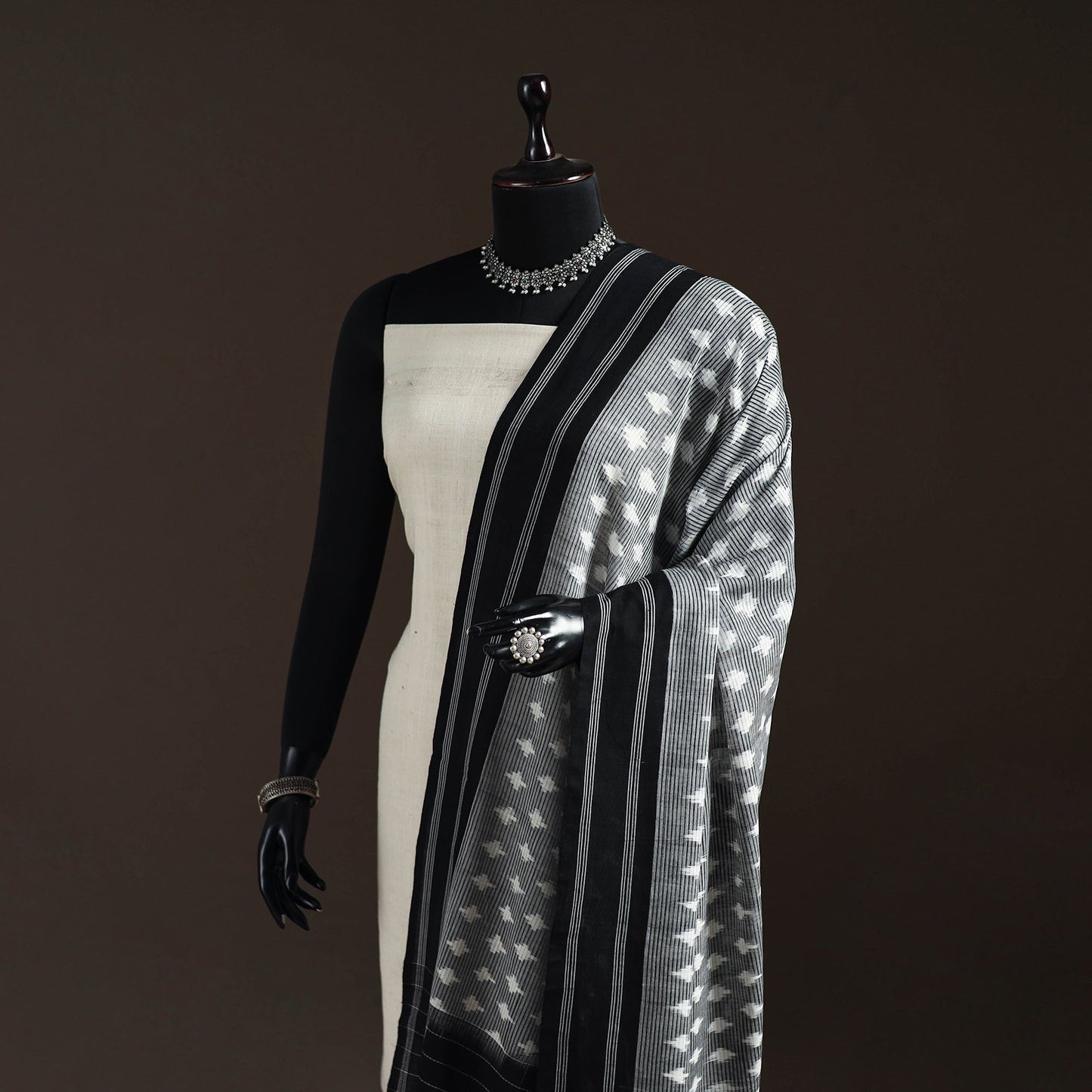 Handloom cotton pochampally ikat dupatta 04 - handcrafted