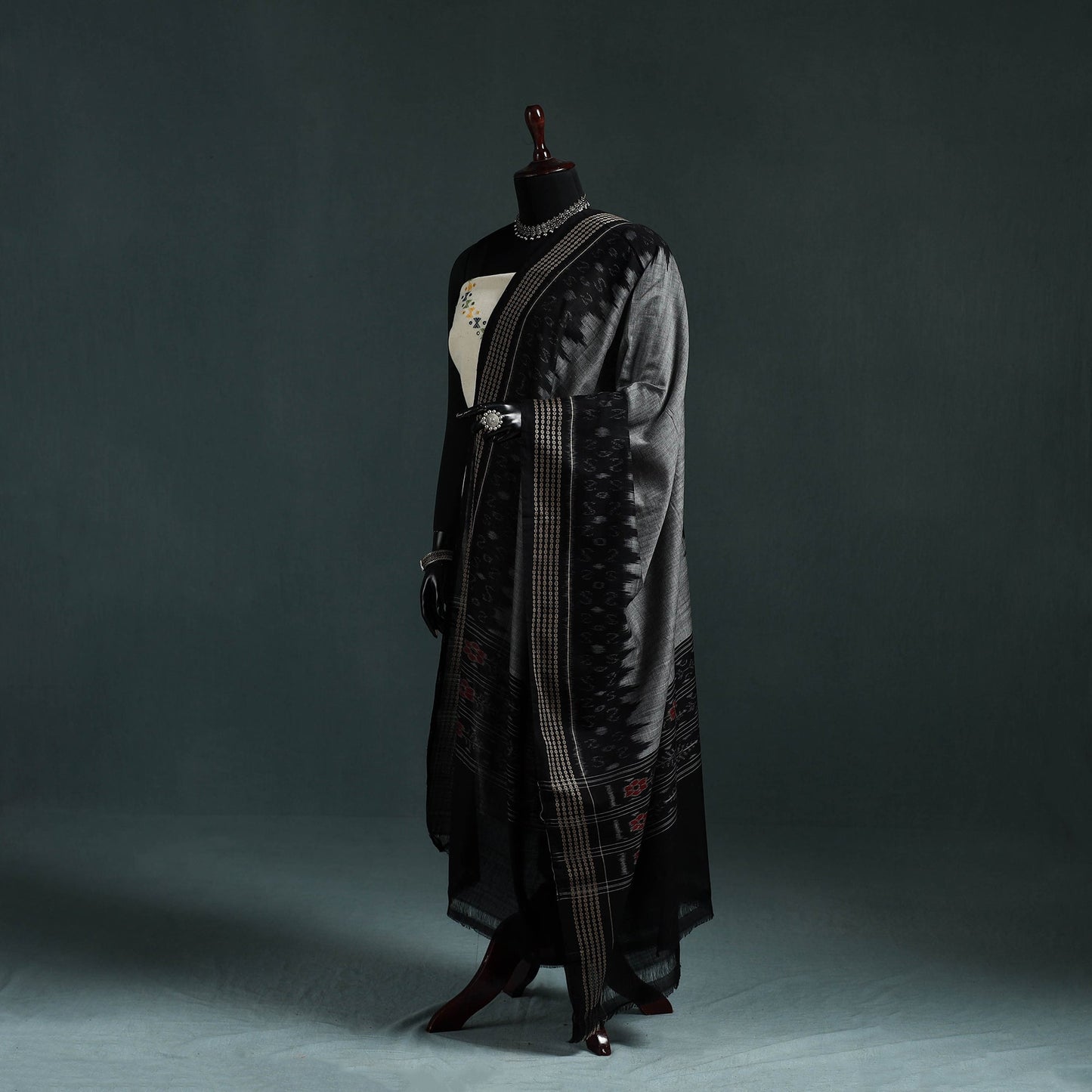 Ikat handloom cotton sambalpuri dupatta 09 - handcrafted