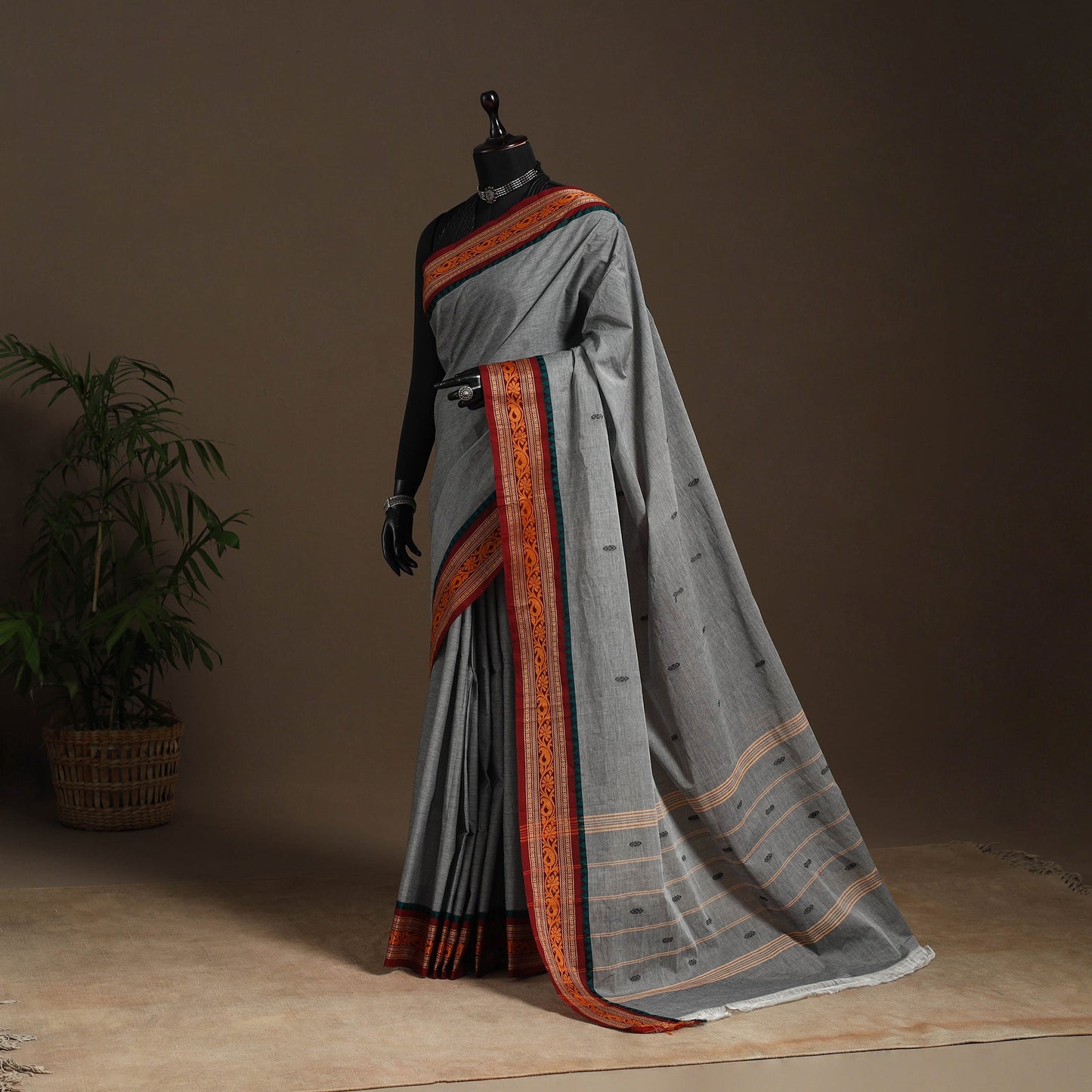 Grey - kandangi buti chettinad cotton saree with border 01