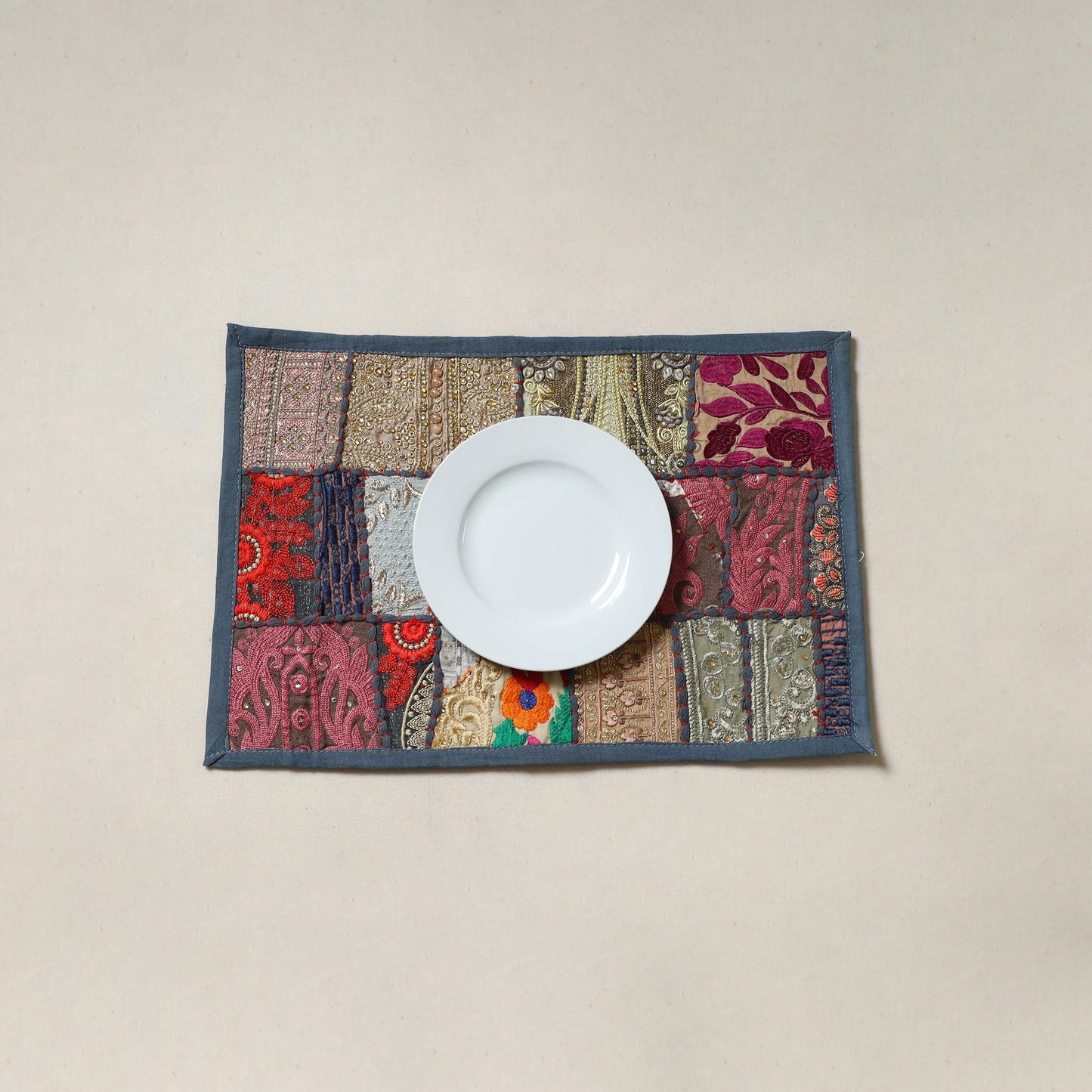 Khambadiya patchwork table mat (12 x 18 in) 13 - handcrafted
