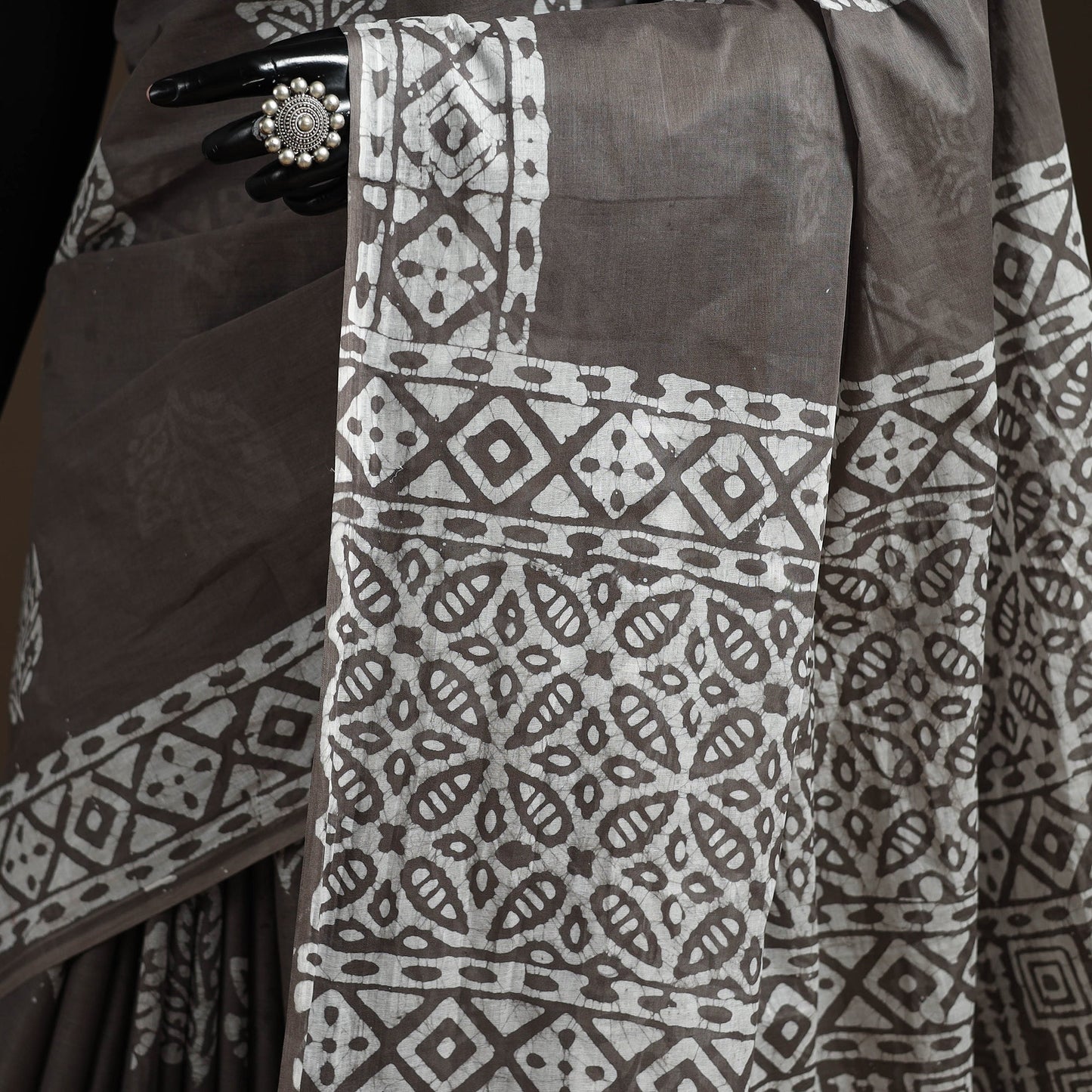 Mul cotton hand batik saree 07 - handcrafted