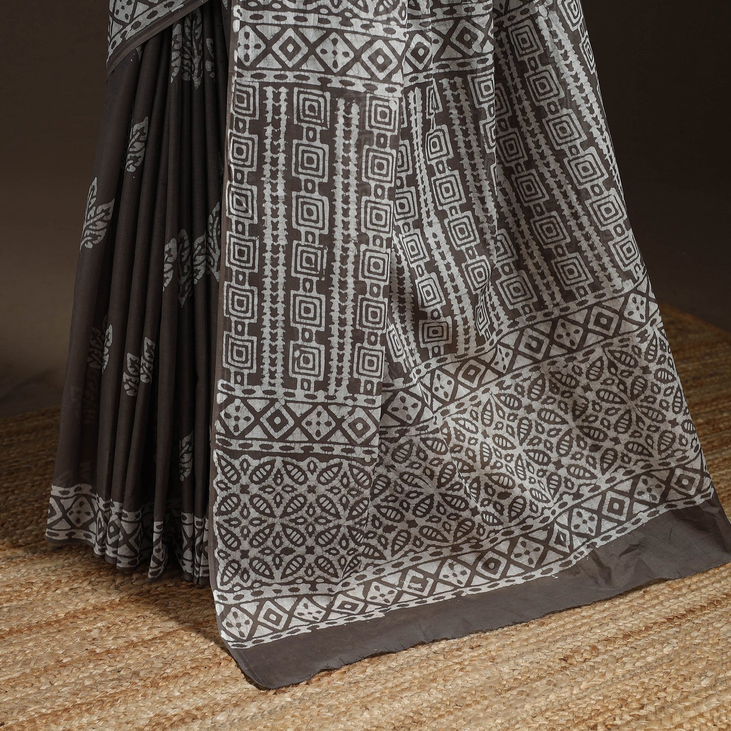 Mul cotton hand batik saree 07 - handcrafted