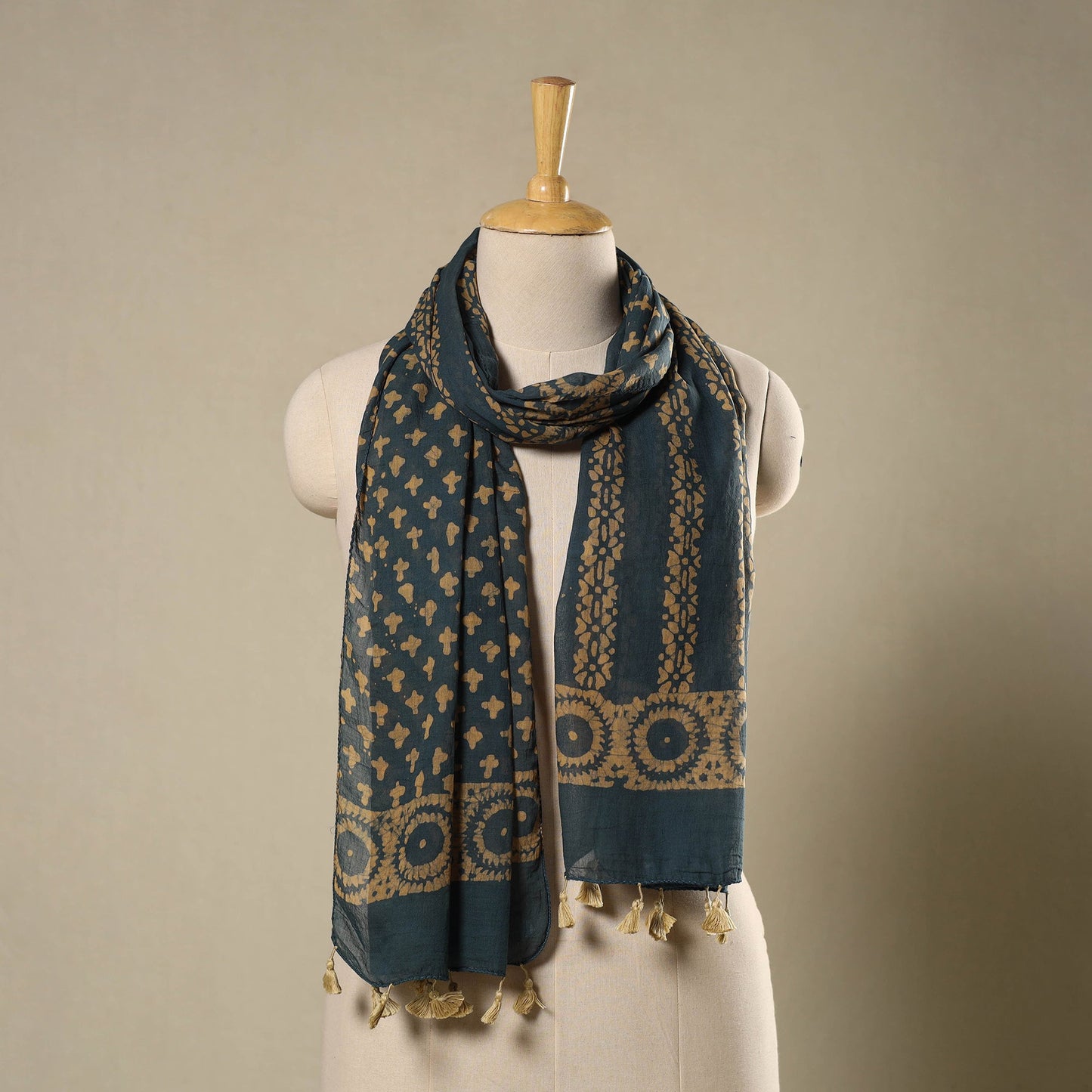 Buy Grey Mul Cotton Hand Batik Print Stole with Tassels