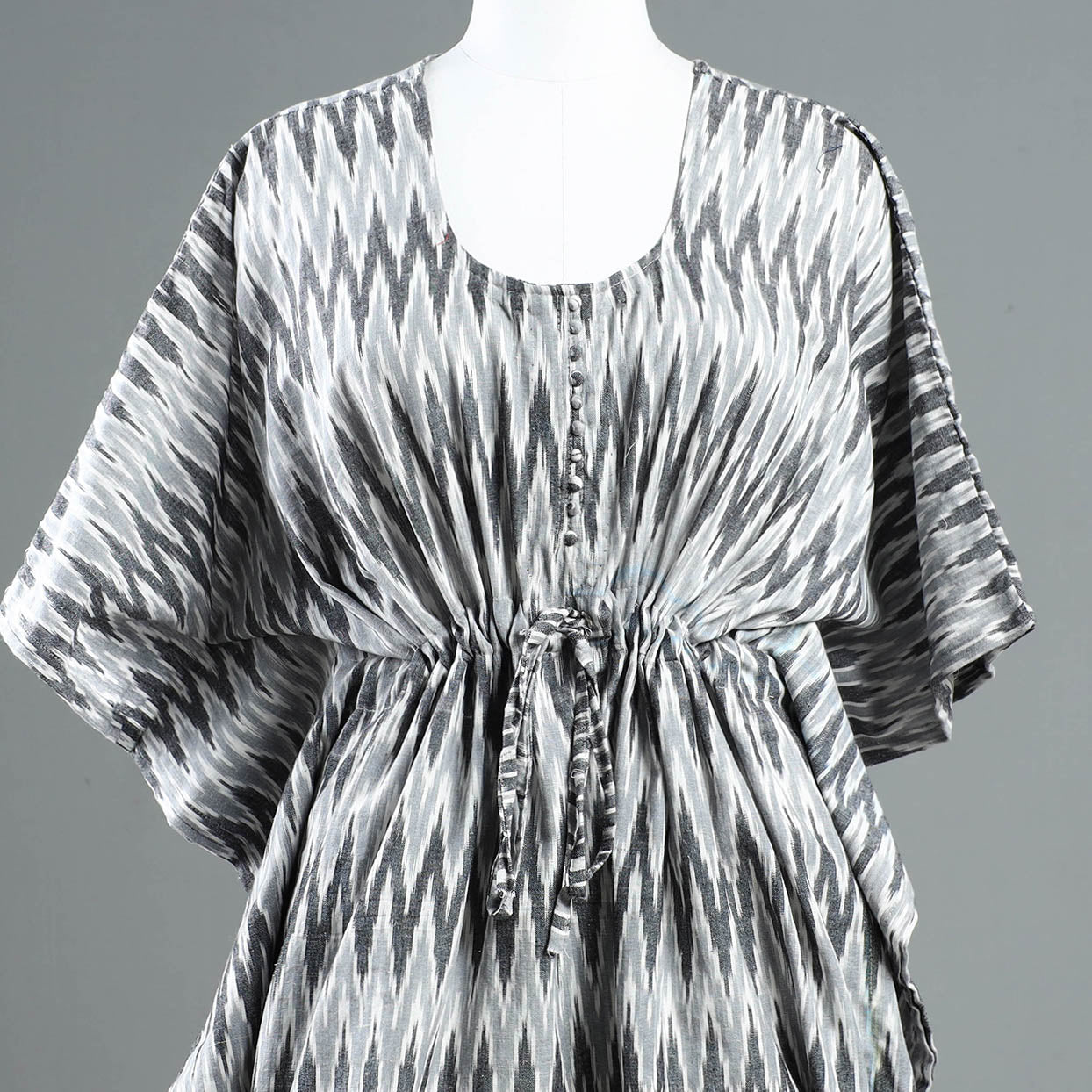 Ikat kaftan