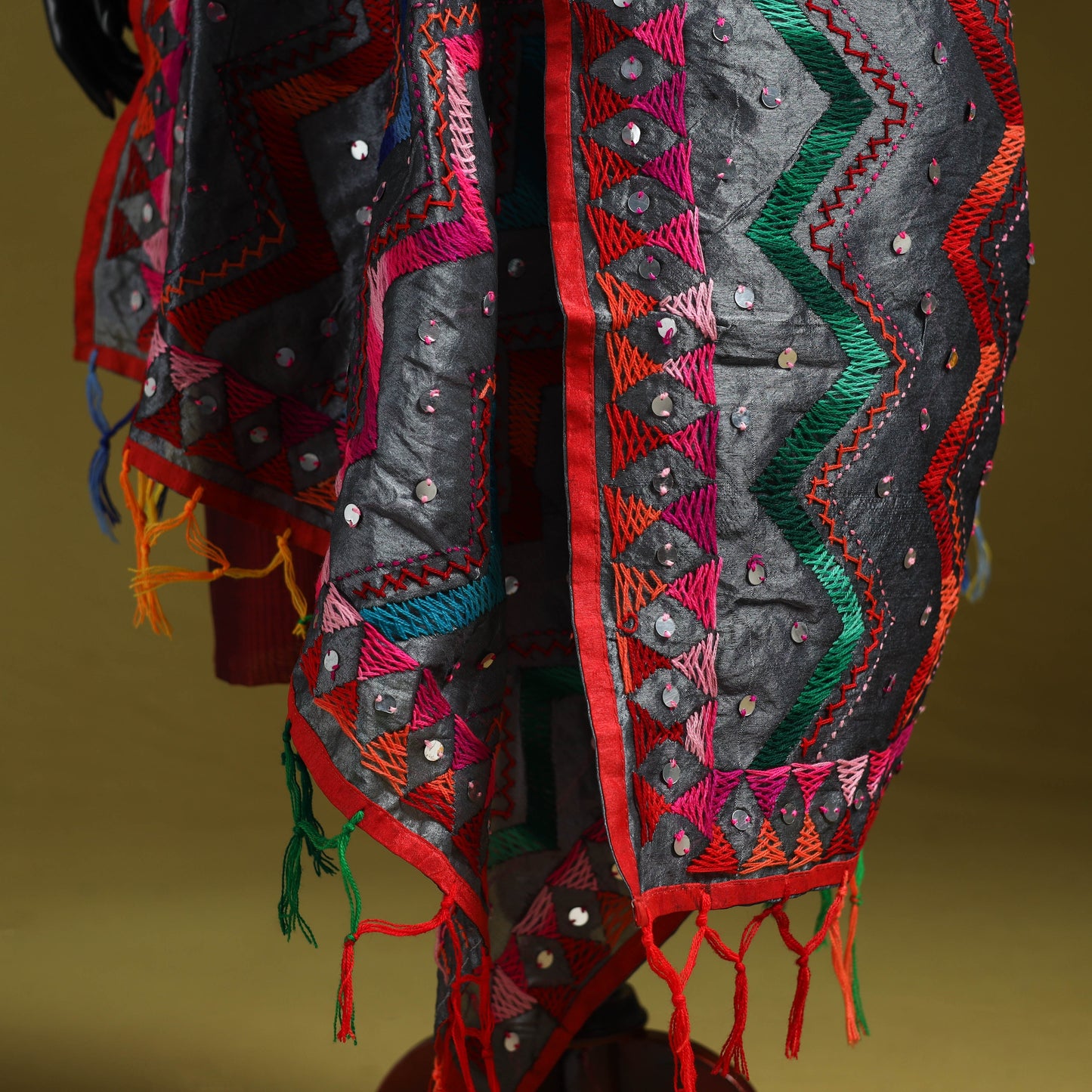 Ranihati chanderi silk zig zag hand embroidery dupatta 21