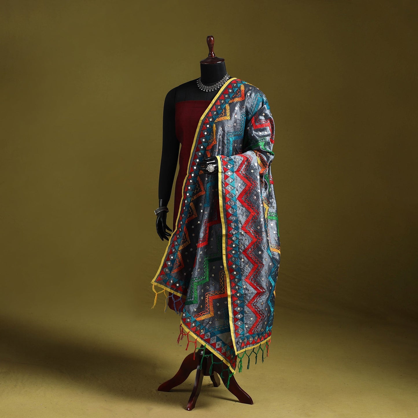 Ranihati chanderi silk zig zag hand embroidery dupatta 24