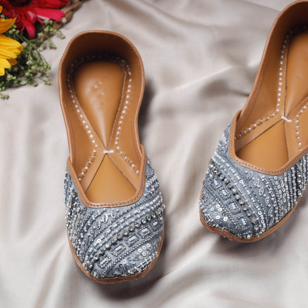Grey Handstitched Embroidered Jutti