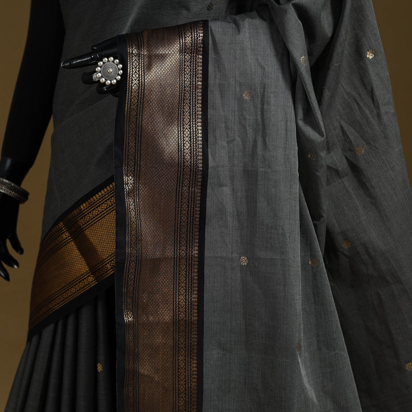 Thread buti cotton kanchipuram saree with border 54