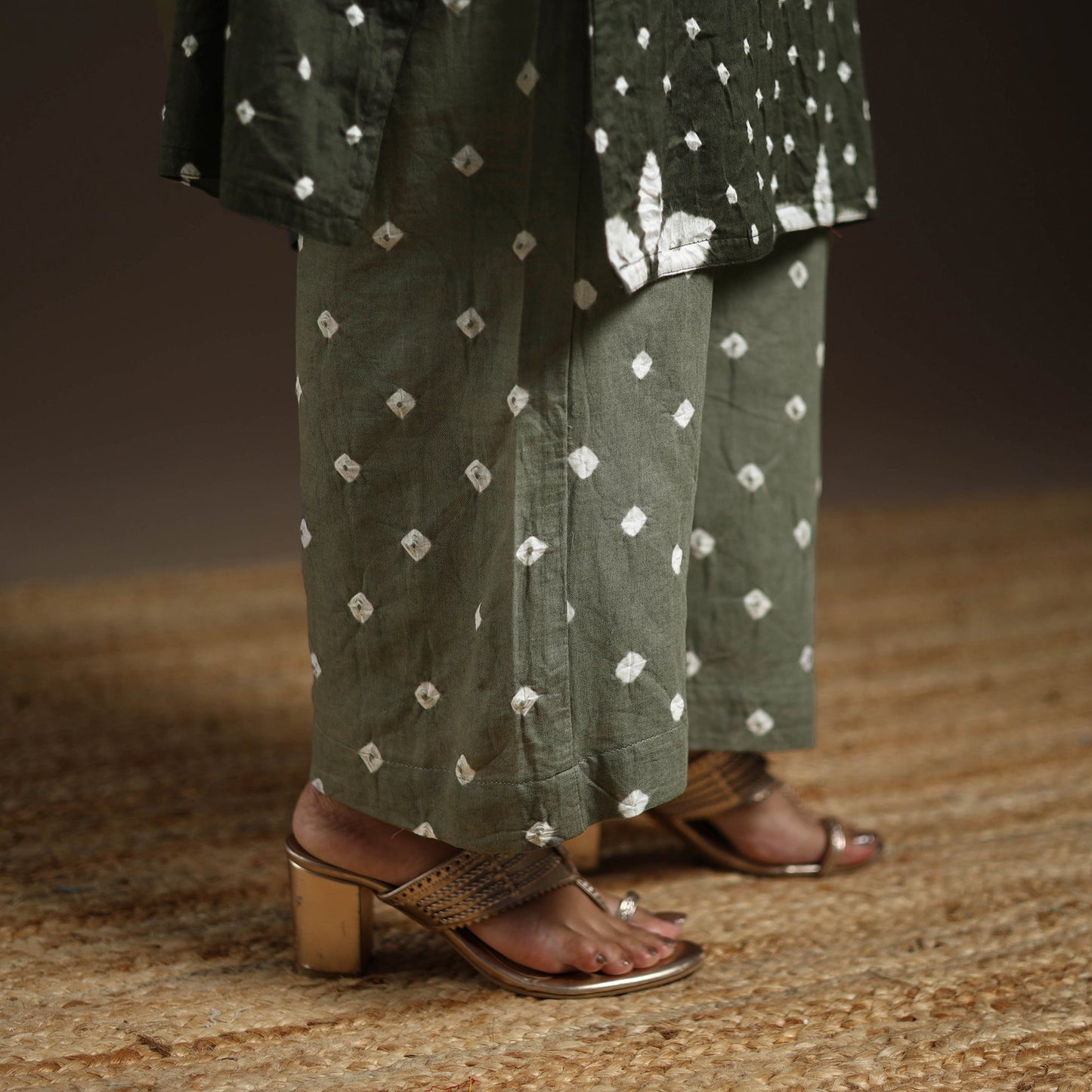 Grey - tie-dye cotton bandhani kurta set (set of 3) 05