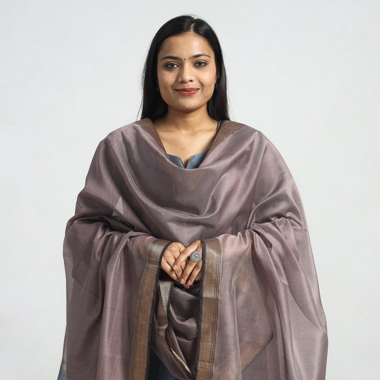 Buy Traditional Maheshwari Handloom Silk Cotton Tissue Zari Work Kurta with Dupatta Set Online at iTokri.com