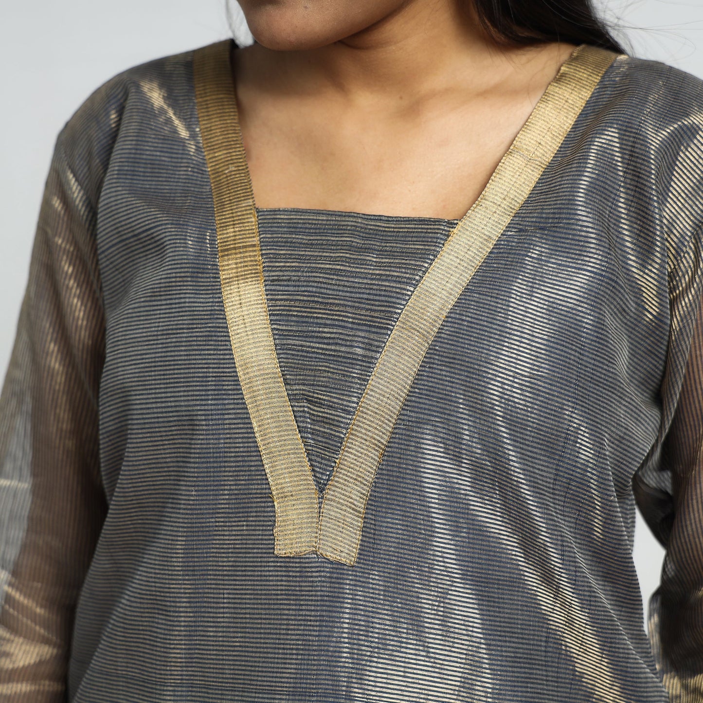 Traditional Maheshwari Handloom Silk Cotton Tissue Zari Work Kurta with Dupatta Set Online at iTokri.com