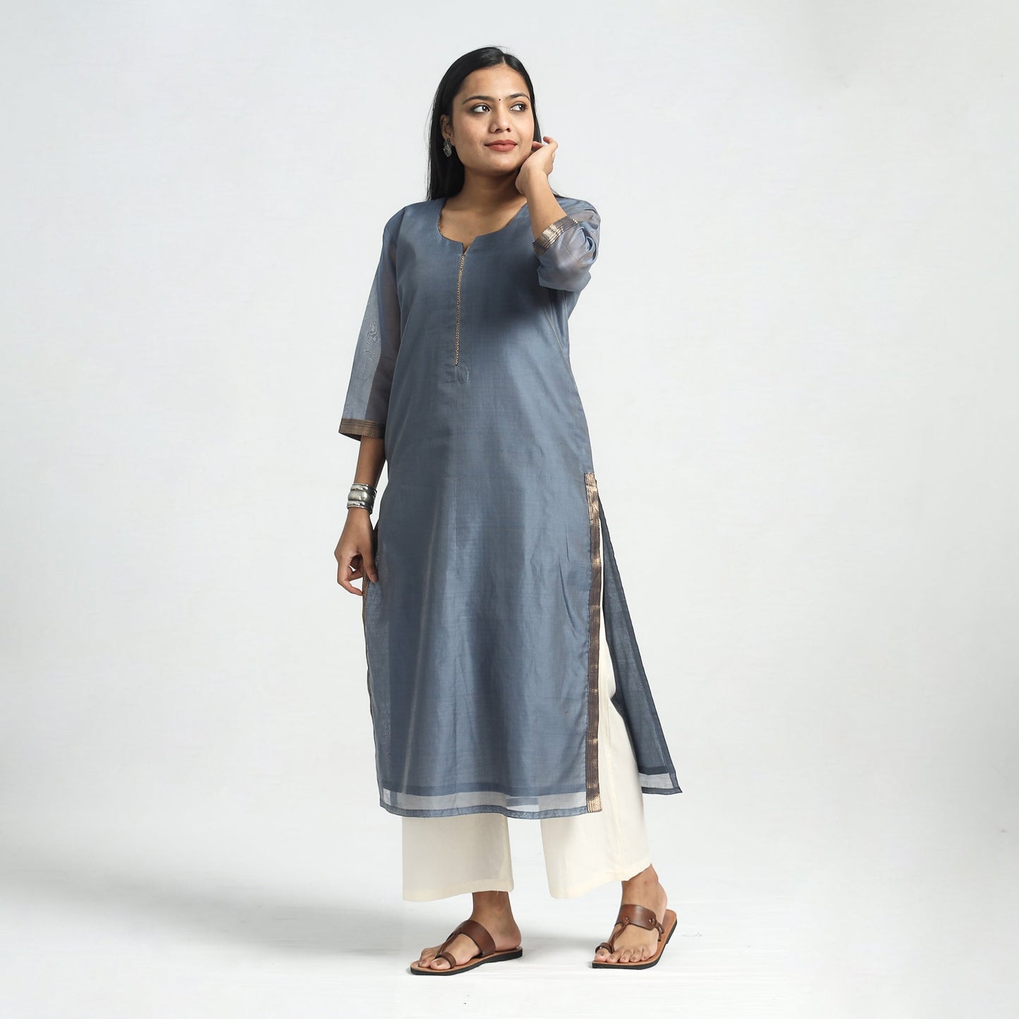 Buy Traditional Maheshwari Handloom Silk Cotton Tissue Zari Work Kurta with Dupatta Set Online at iTokri.com