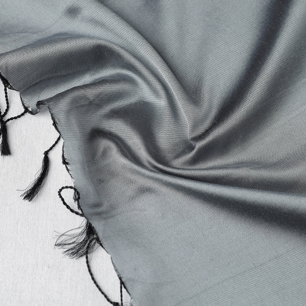 Traditional Maheshwari Silk Handloom Stole with Tassels Online at iTokri.com