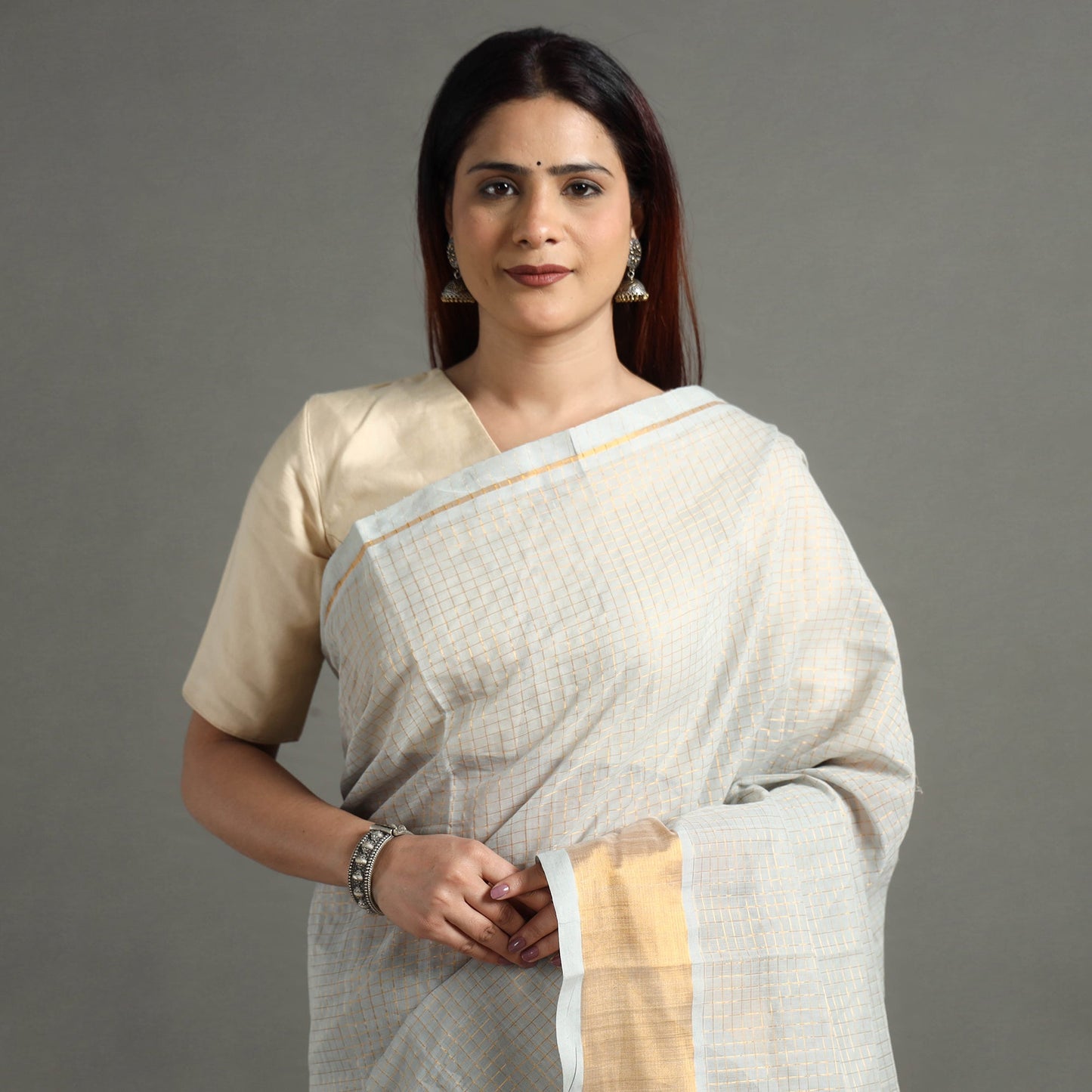Traditional Venkatagiri Handloom Cotton Zari Checks Saree with One Side Zari Border 32