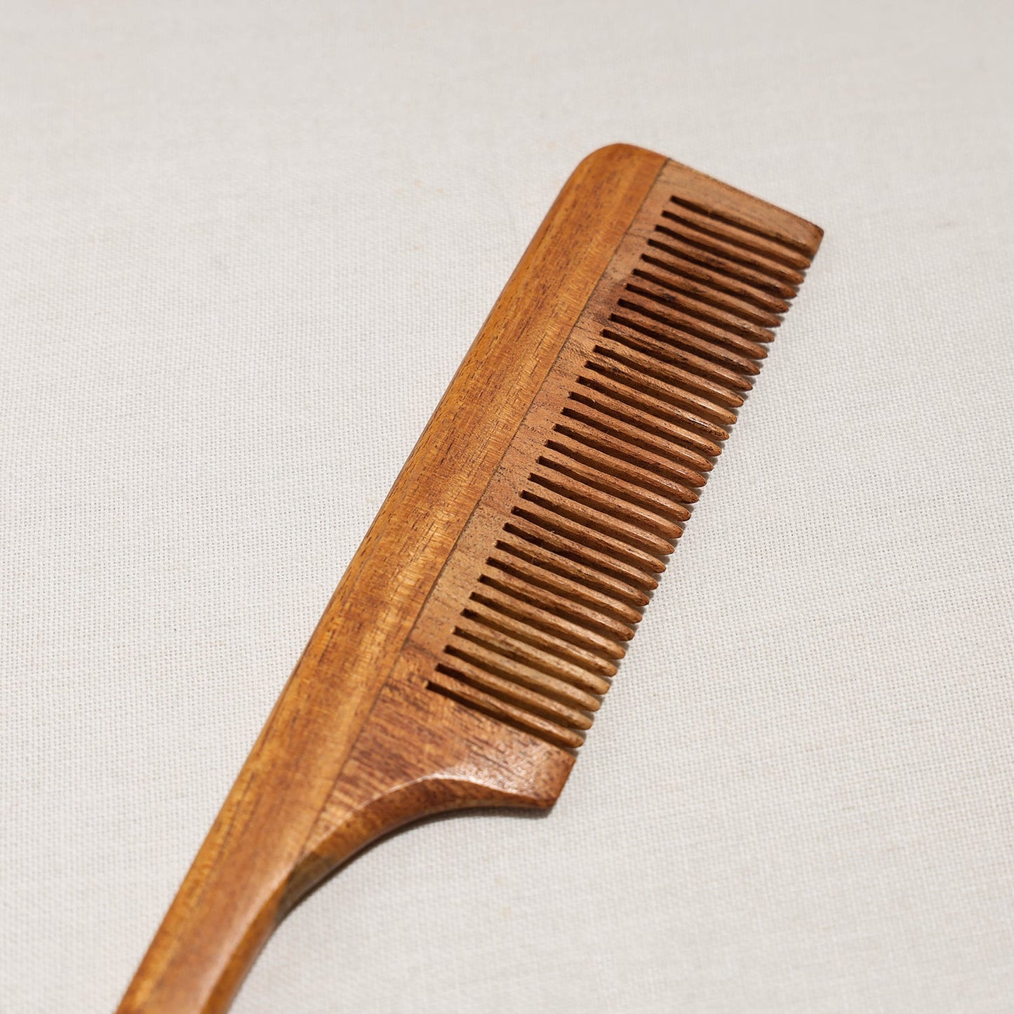 Handcarved Natural Neem Wood Comb (Small)