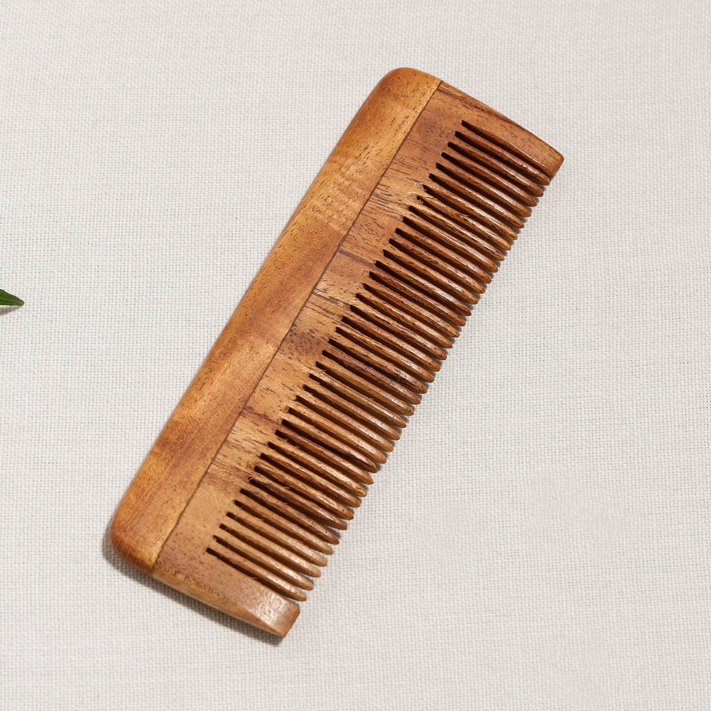 Handcarved Natural Neem Wood Comb (Small)