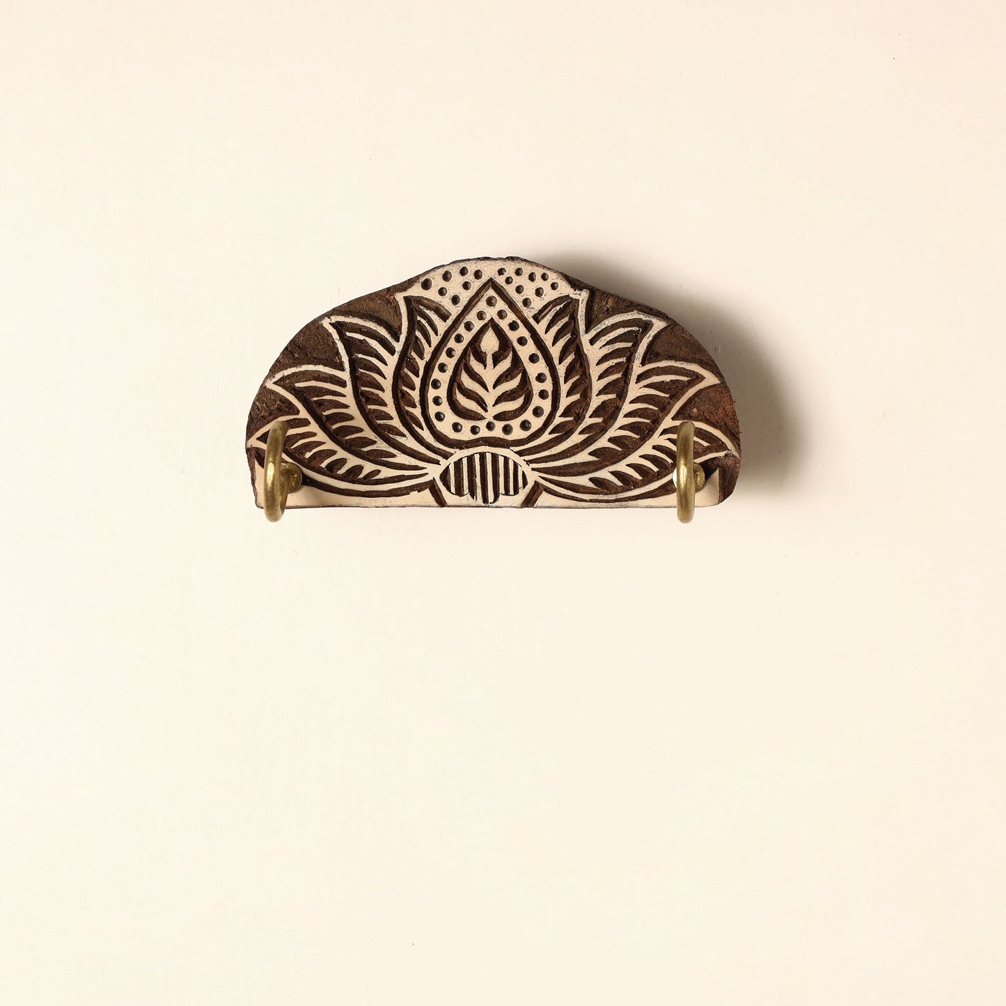 Hand Carved Sheesham Wood Block Key Hanger ( 2 pegs) Online in India l iTokri.com