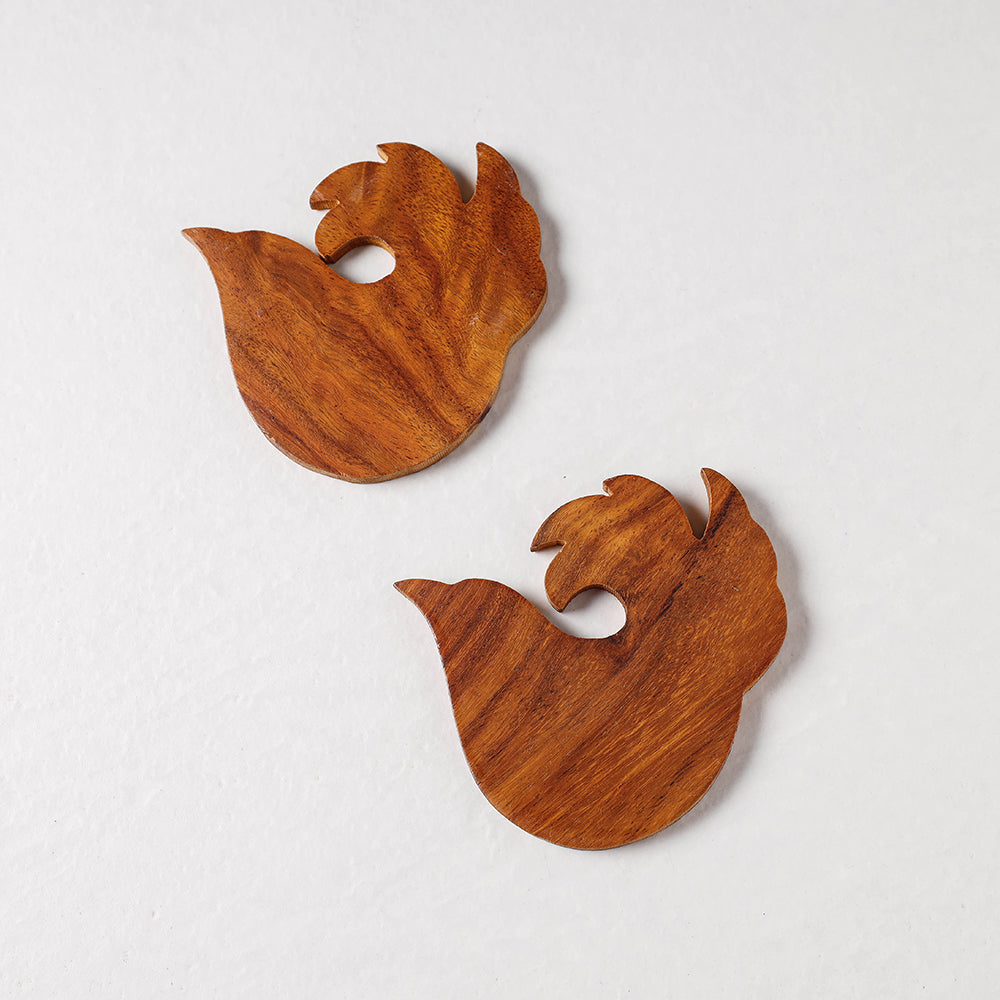 Hand Carved Sheesham Wood Coasters (Set of 2) Online at iTokri.com