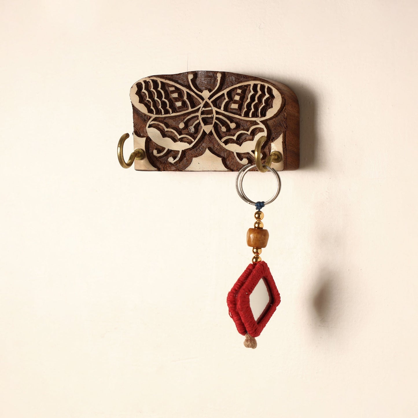 Hand Carved Sheesham Wood Block Key Hanger ( 2 pegs) Online in India l iTokri.com