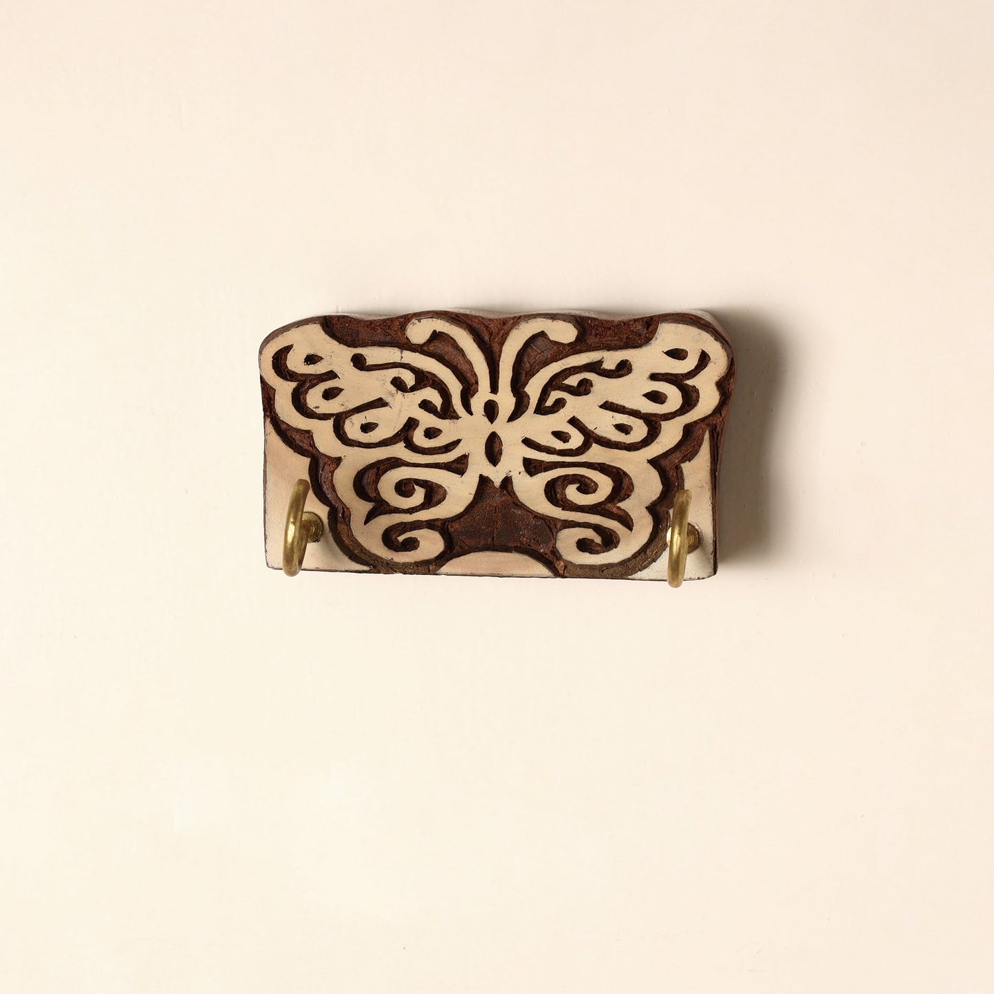 Hand Carved Sheesham Wood Block Key Hanger ( 2 pegs) Online in India l iTokri.com