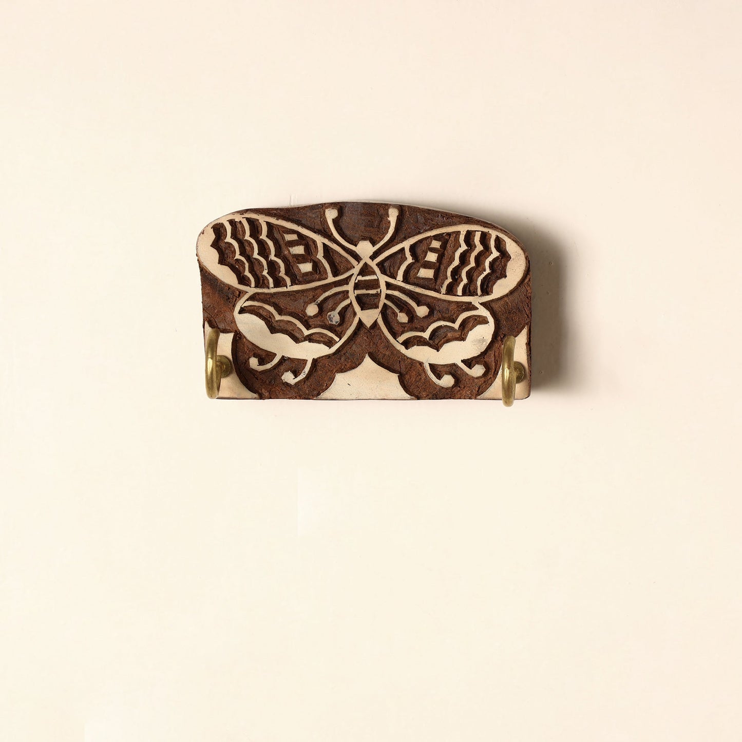 Hand Carved Sheesham Wood Block Key Hanger ( 2 pegs) Online in India l iTokri.com