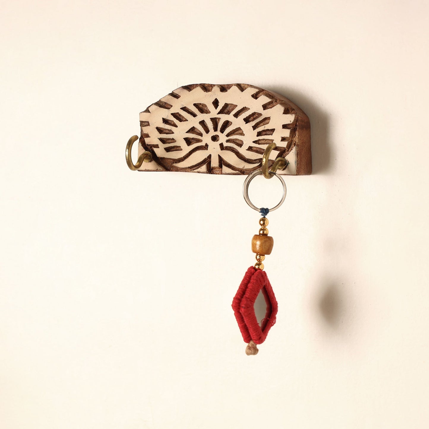 Hand Carved Sheesham Wood Block Key Hanger ( 2 pegs) Online in India l iTokri.com