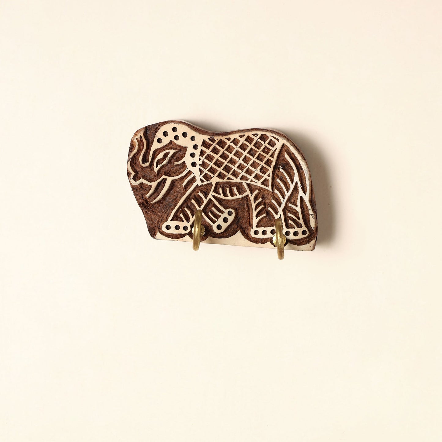 Hand Carved Sheesham Wood Block Key Hanger ( 2 pegs) Online in India l iTokri.com