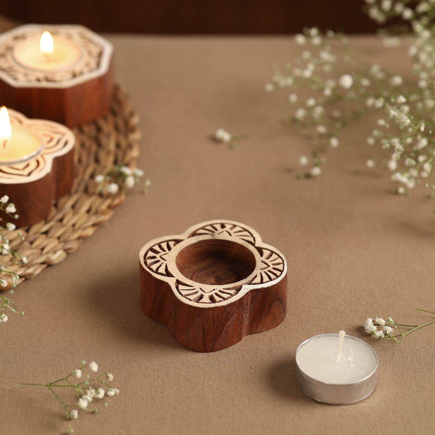 Hand Carved Sheesham Wood Block Tealight Candle Holder Online in India l iTokri.com