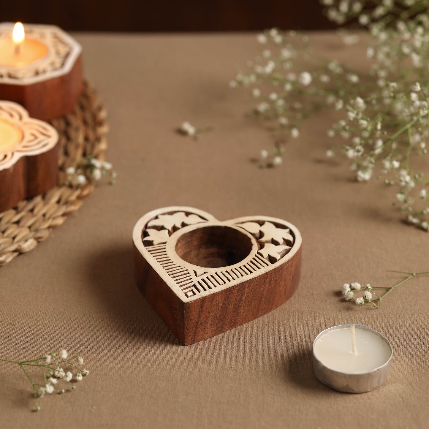 Hand Carved Sheesham Wood Block Tealight Candle Holder Online in India l iTokri.com