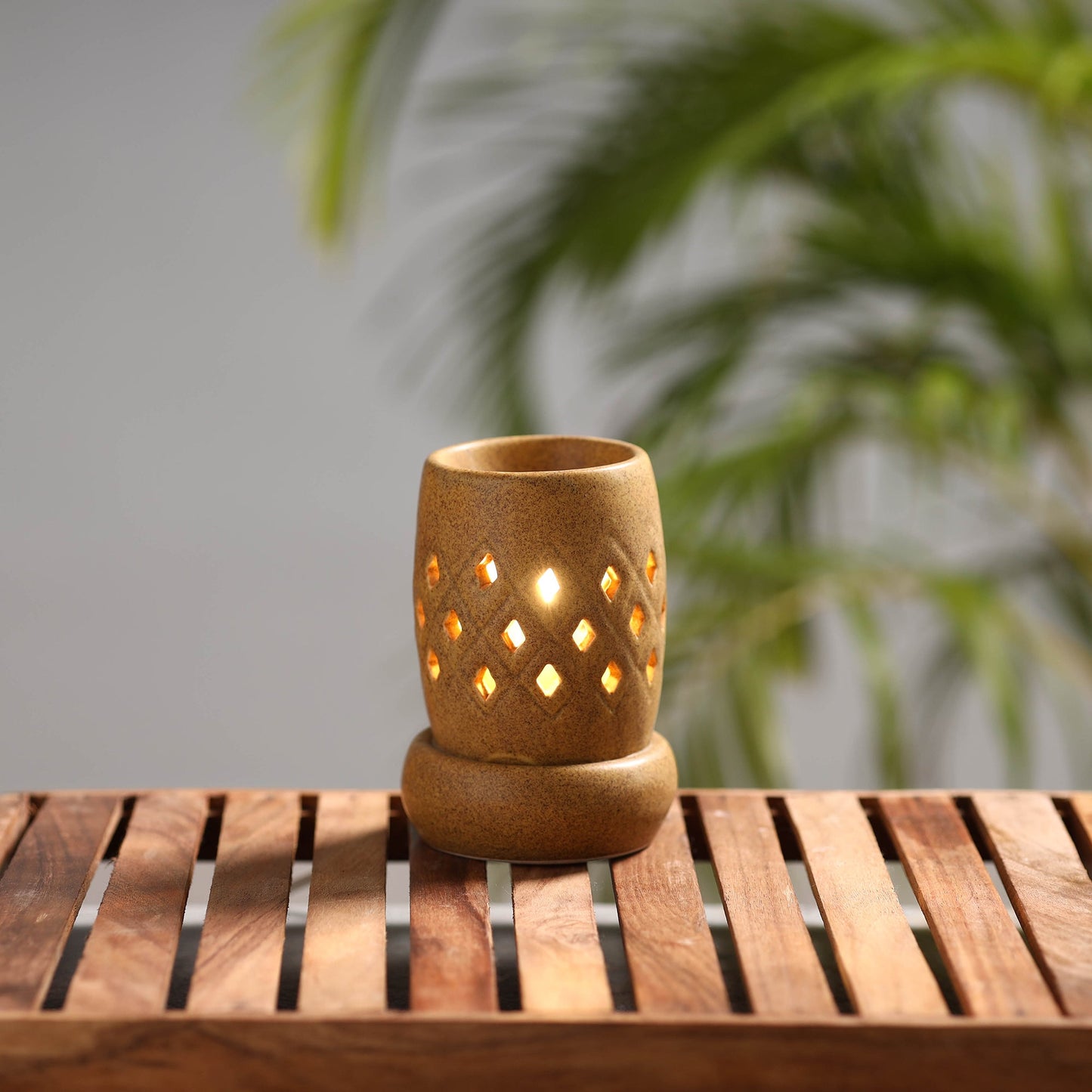 Handcrafted Ceramic Electrical Aroma Diffuser
