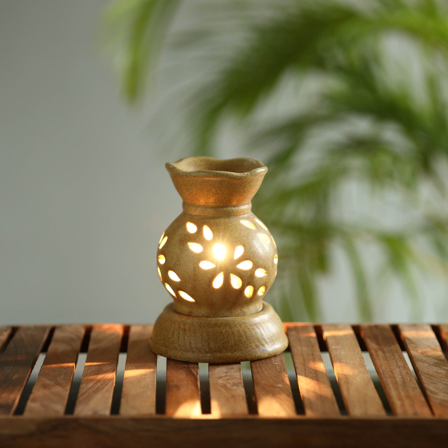 Handcrafted Ceramic Electrical Aroma Diffuser