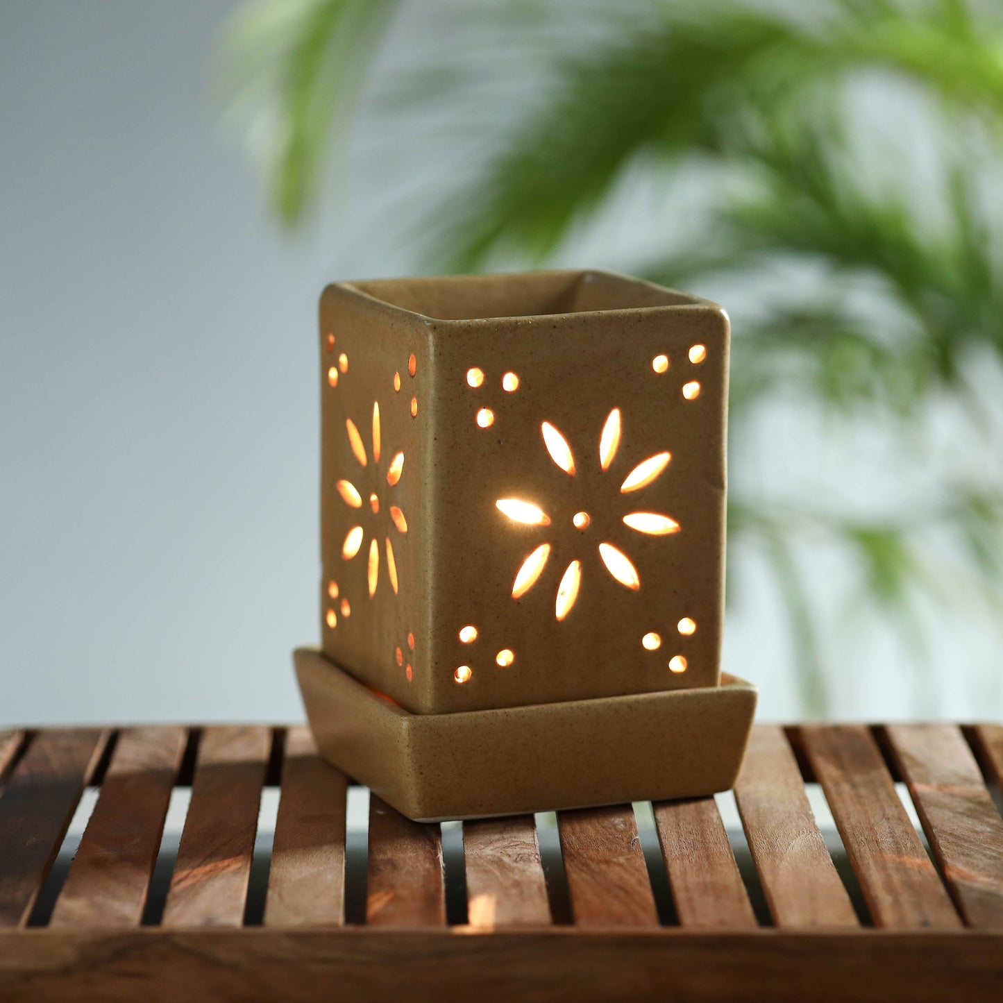 Handcrafted Ceramic Electrical Aroma Diffuser