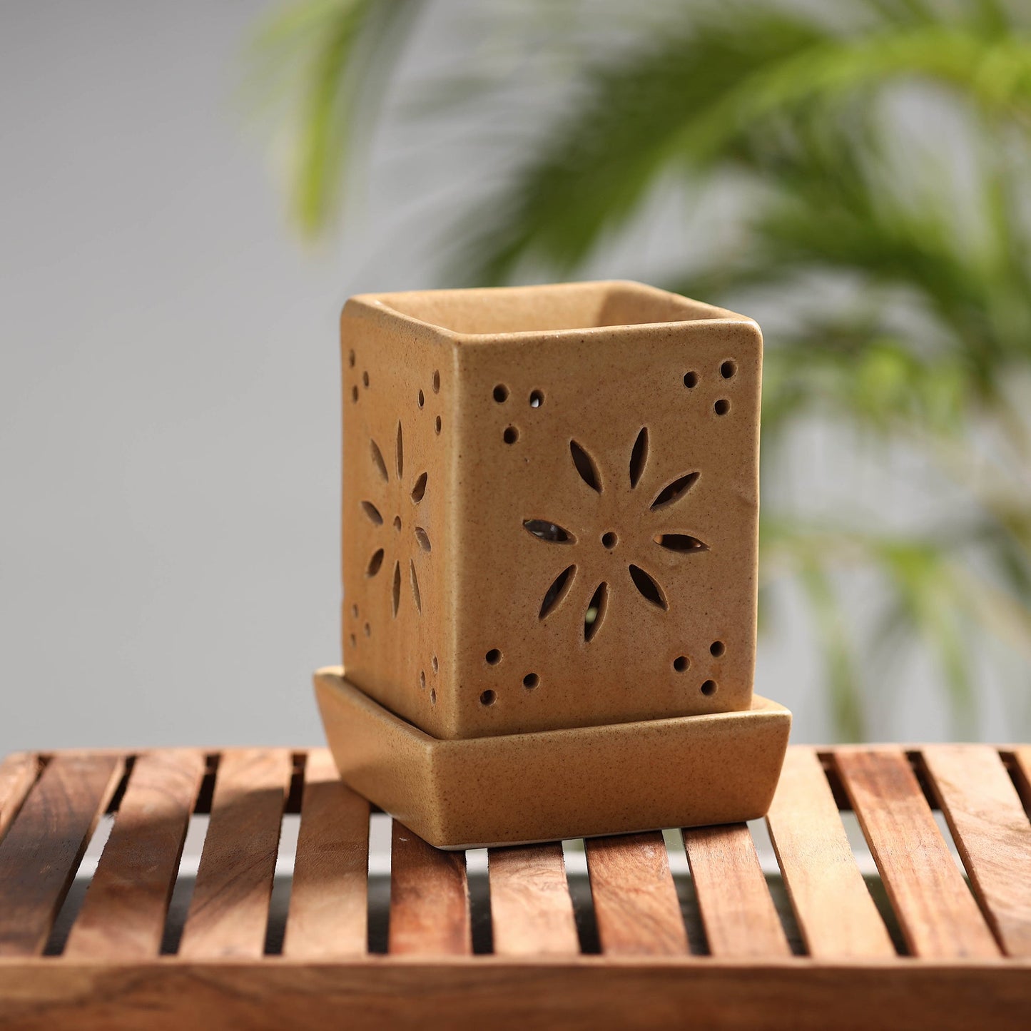 Handcrafted Ceramic Electrical Aroma Diffuser