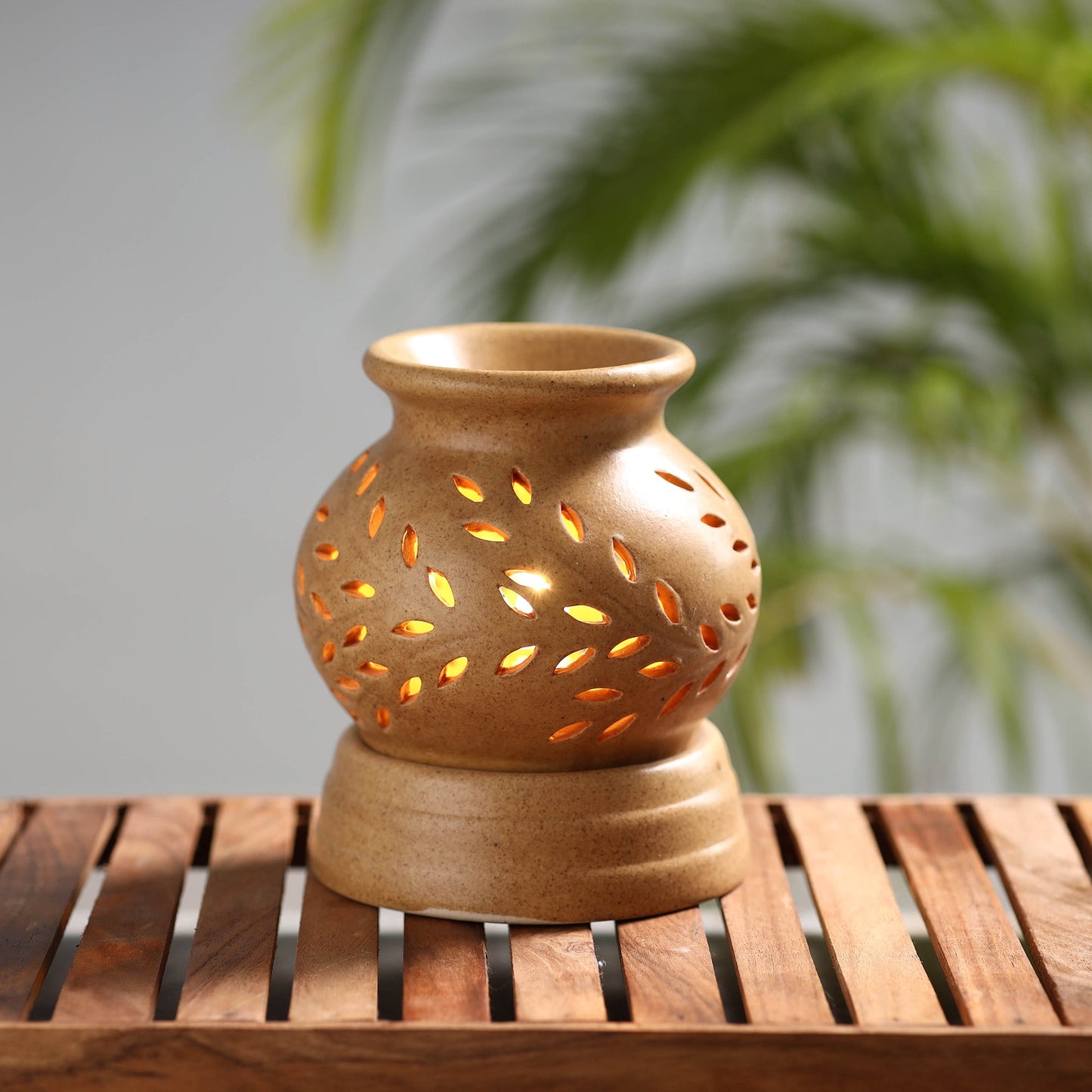 Handcrafted Ceramic Electrical Aroma Diffuser