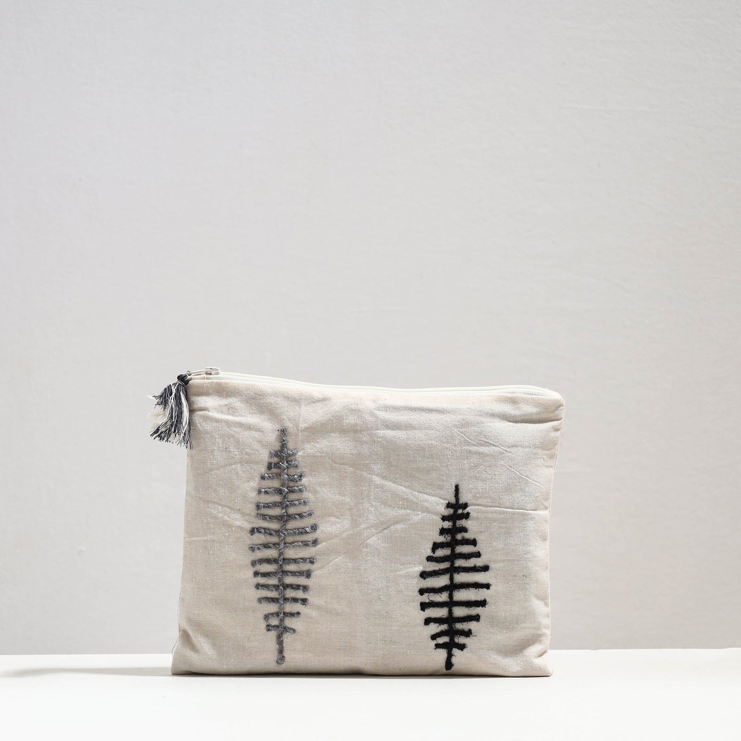 Handcrafted Cotton Recycled Leaf Design Tablet Pouch