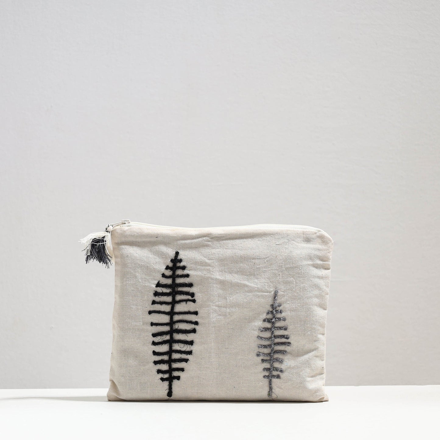 Handcrafted Cotton Recycled Leaf Design Tablet Pouch