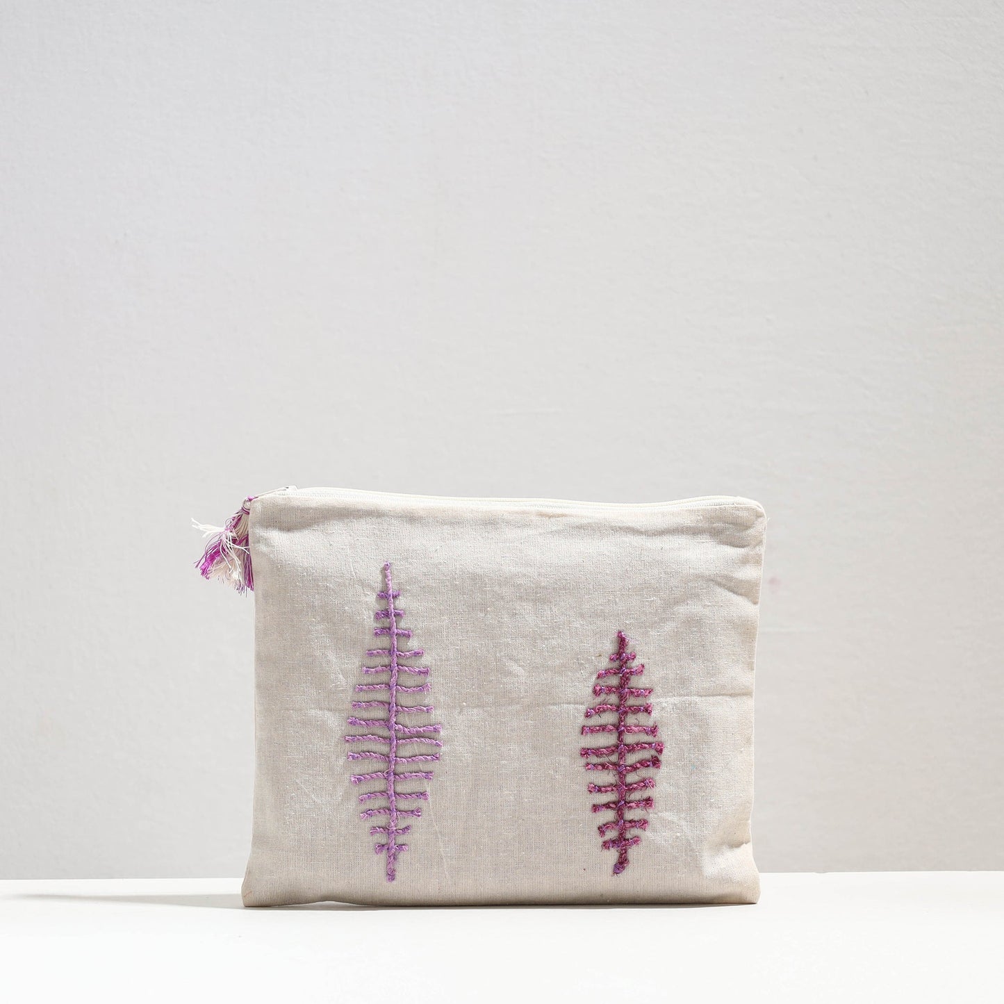 Handcrafted Cotton Recycled Leaf Design Tablet Pouch