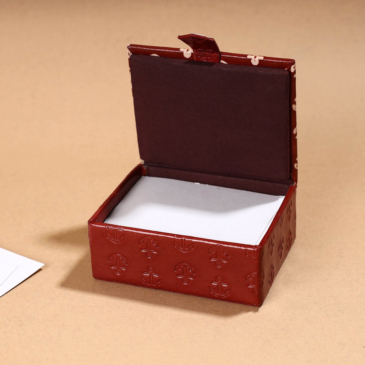Handcrafted Embossed Leather Card Holder 04