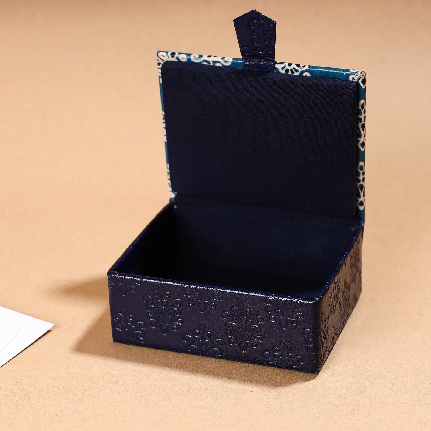 Handcrafted Embossed Leather Card Holder 10