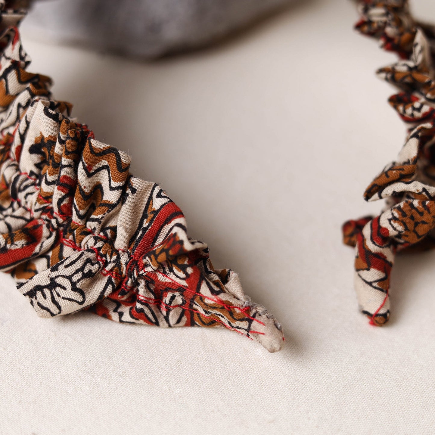 Handcrafted fab artwork hair band 07