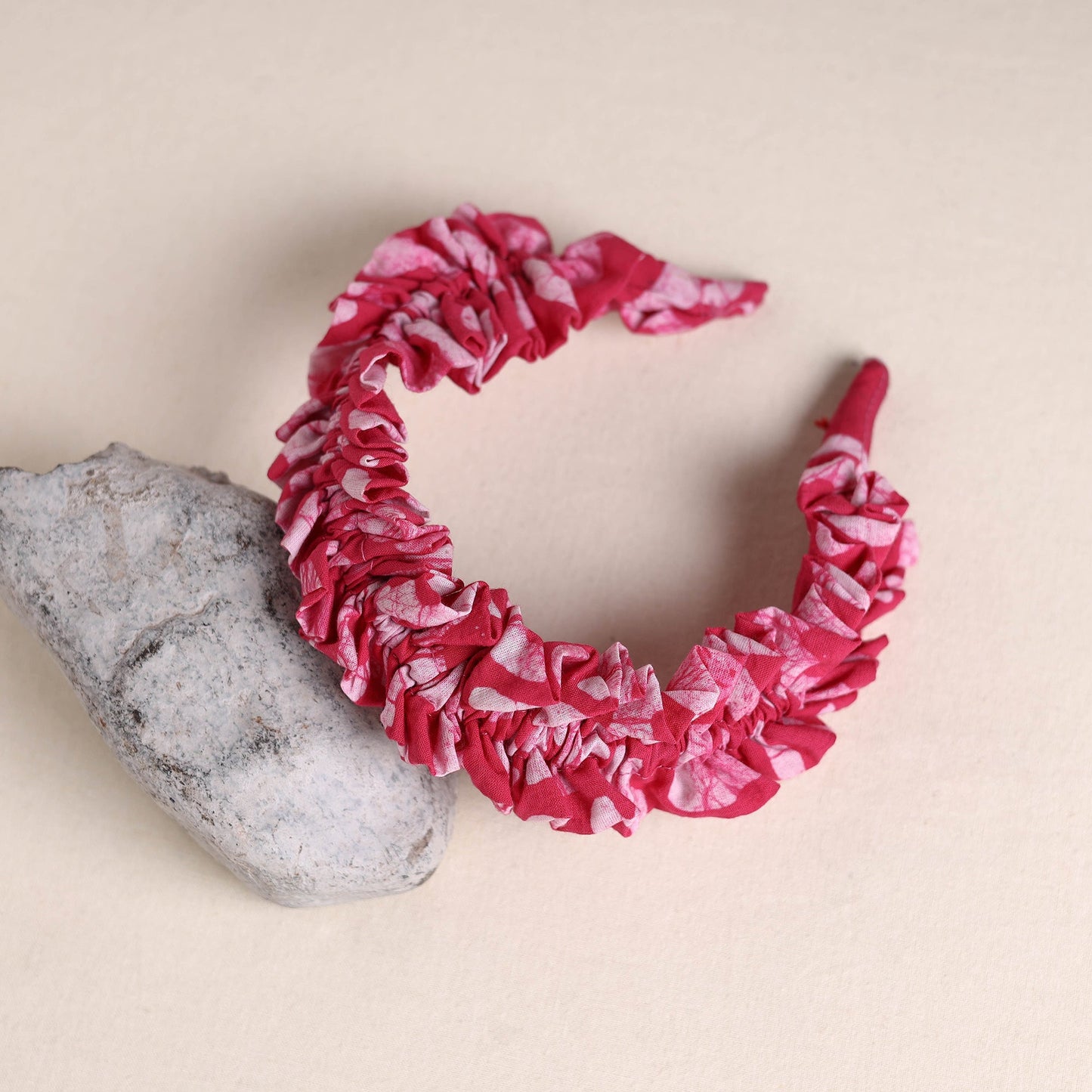 Handcrafted fab artwork hair band 19