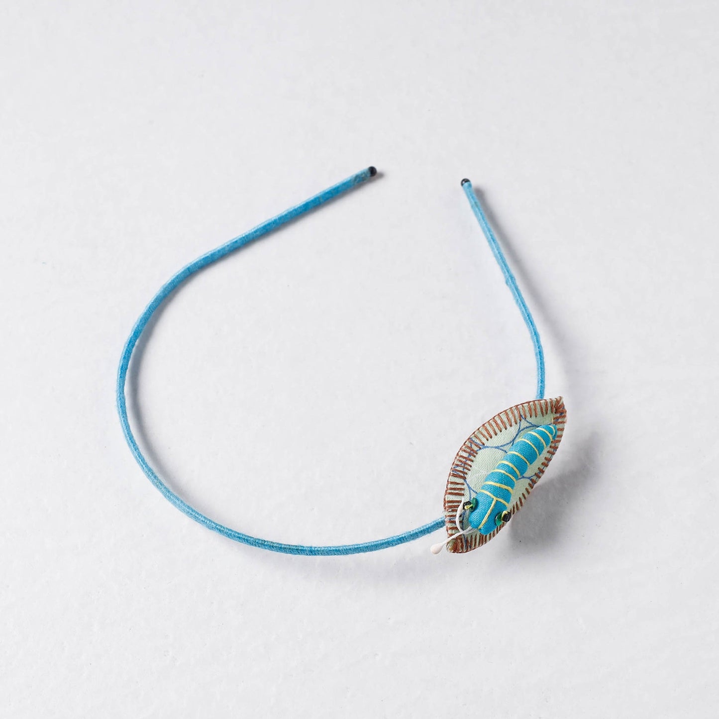 Handmade Katran Artwork Hair Band Online in India l iTokri.com