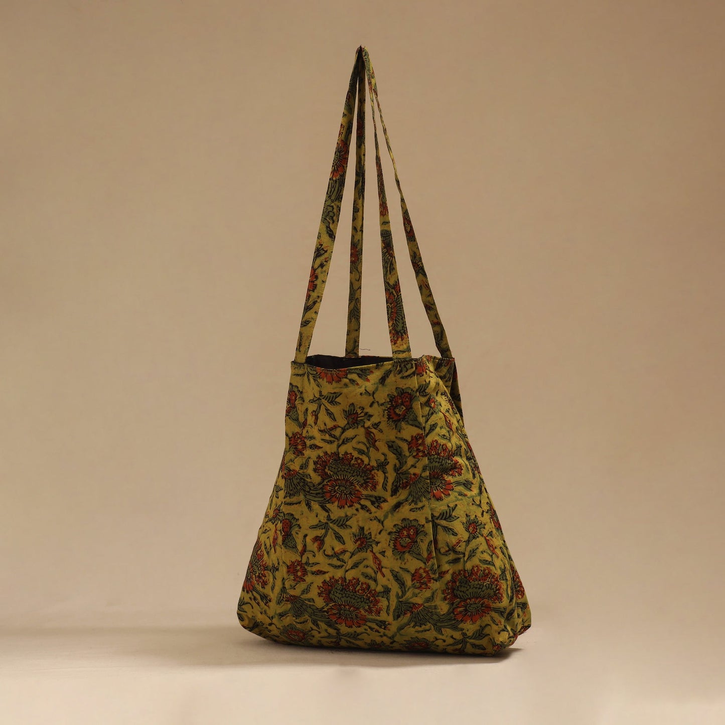 Handcrafted fabric jhola bag 31