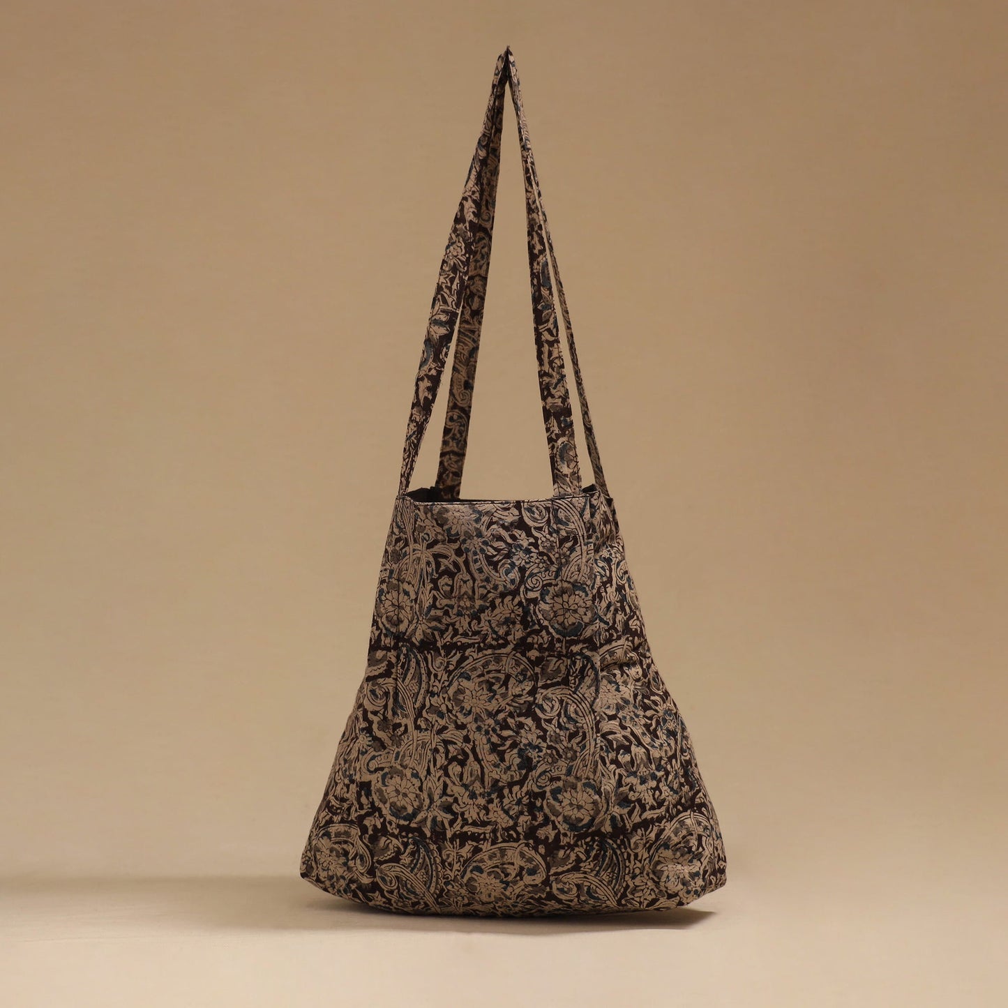 Handcrafted fabric jhola bag 69