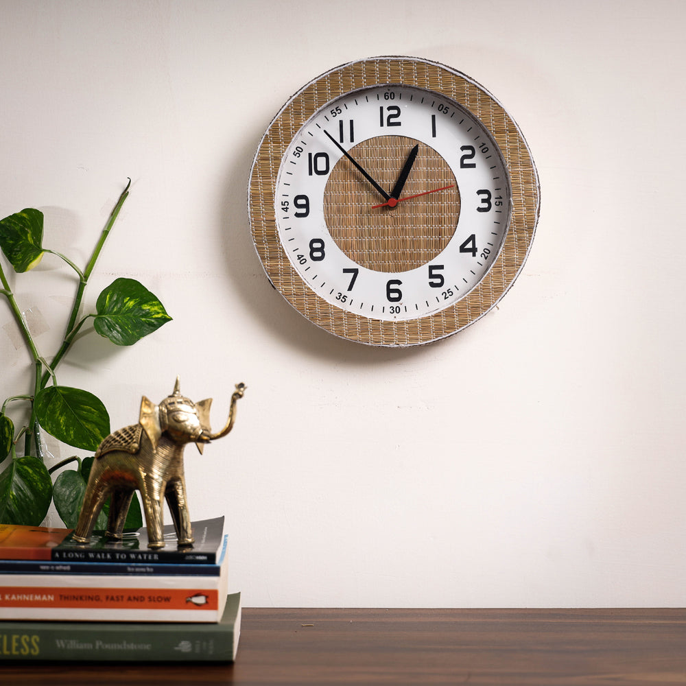 Handcrafted Madur Grass Wall Clock of Midnapur