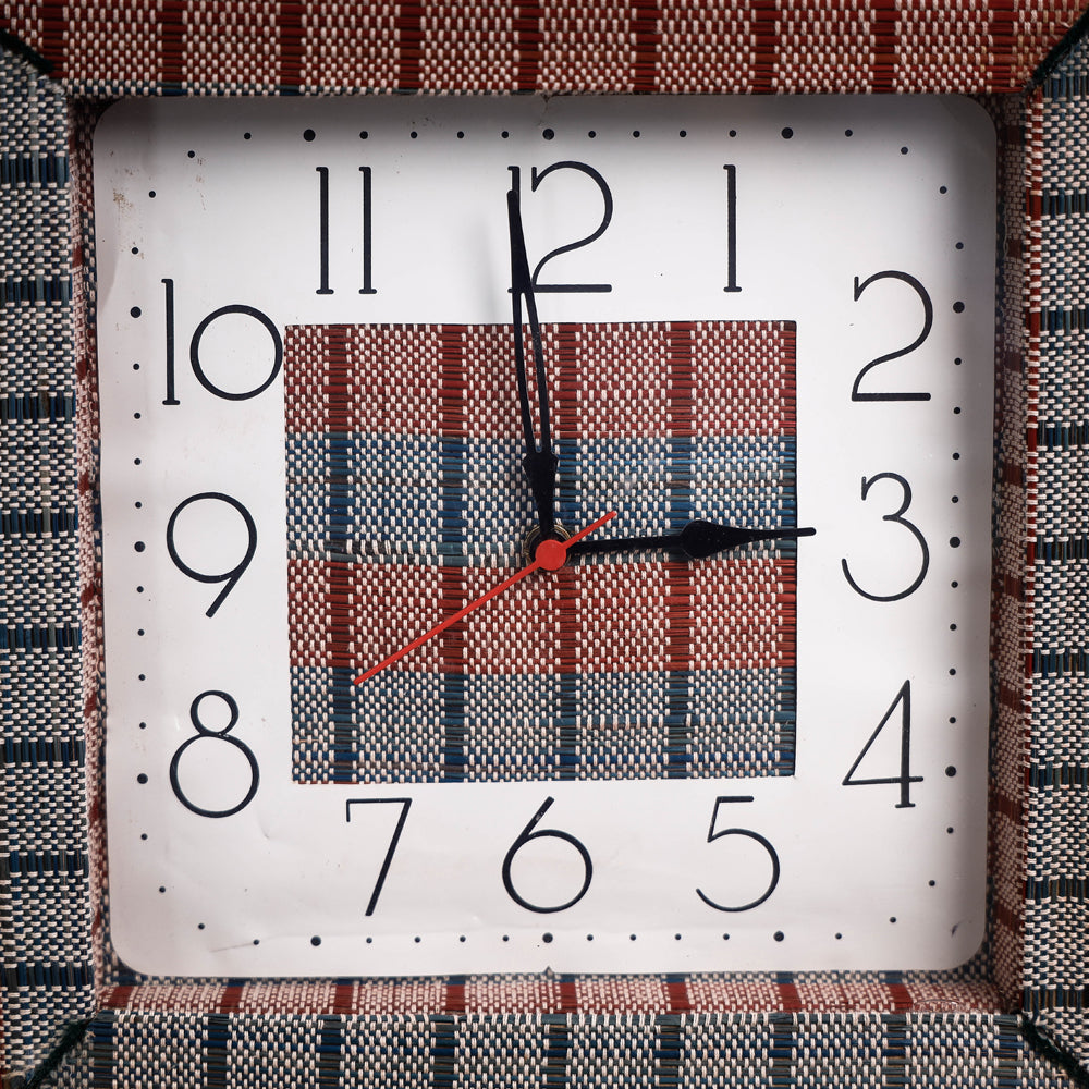 Handcrafted Madur Grass Wall Clock of Midnapur